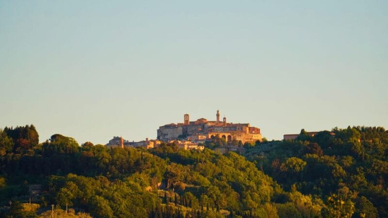 Tour+Photographer+Guide in the Heart of Valdorcia - Tuscany - FAQ