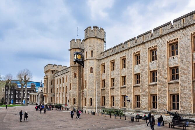 Tower of London Guided Tour, Crown Jewels, Tower Bridge - Who Will Love This Tour?