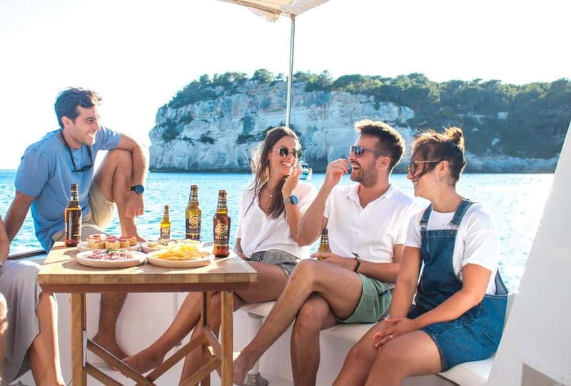 Traditional boat 10 beaches in the south of Menorca. Snorkeling, SUP and drinks - The Guide and Atmosphere