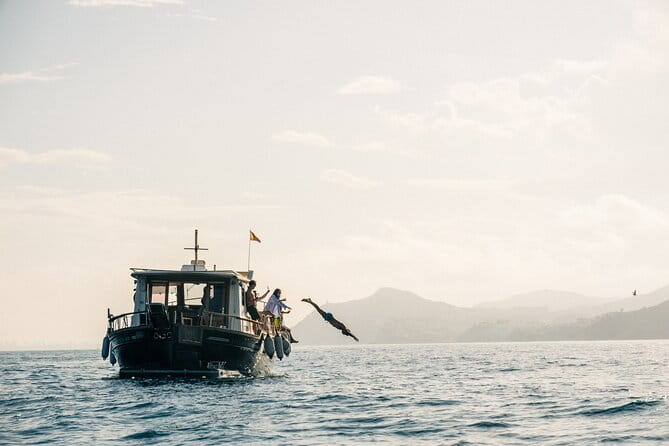 Traditional Boat Sailing Tour from Port of Palma - Key points / Takeaways