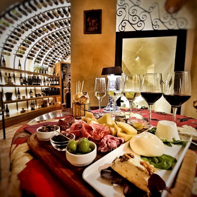 Traditional Food Tasting with Wine Pairing in Trastevere - Discovering Trastevere’s Undercover Wine Cellar