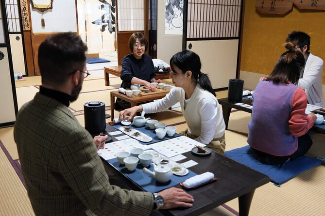 Traditional Japanese Tea Experience Takayama, Gifu - Group Size and Operator