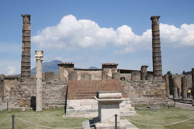 TRAMVIA -Da Naples: Pompei Ruins and Vesuvio Transfer by Bus - Who Will Appreciate This Tour?