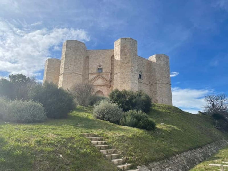 TRANI AND CASTEL DEL MONTE: guided tours and transfers from Matera - Discovering the Beauty of Trani and Castel del Monte
