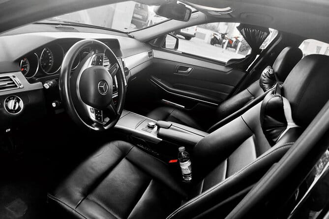 Transfer Barcelona Airport - The Real Deal: Inside the Transfer Experience