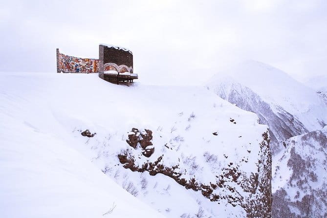 Transfer from airport to Gudauri with 2 stops - A Scenic Drive with a Personal Touch from Tbilisi to Gudauri