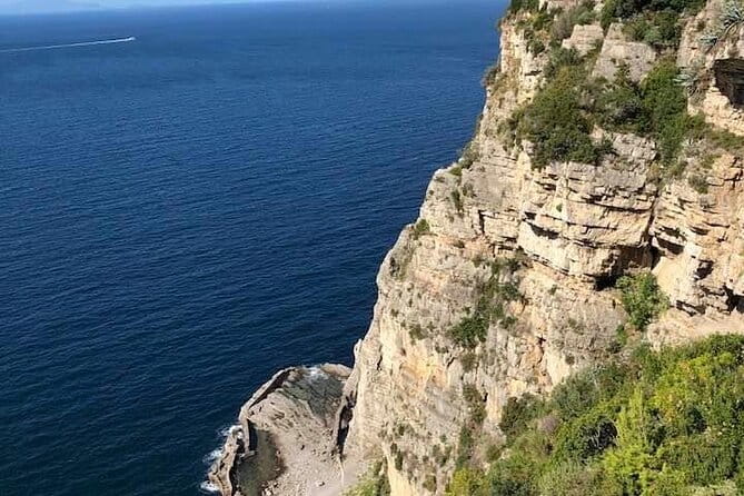 Transfer From Naples area to Amalfi Coast area and vice versa - A Practical and Comfortable Way to Travel