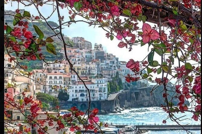 Transfer from Naples to Positano with a stop at Pompeii or Positano to Naples - Who is this experience best suited for?
