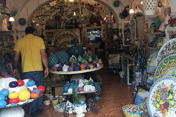 Transfer From Naples Train Station/area to Sorrento with 1 hour stop in Positano - Practical tips for travelers