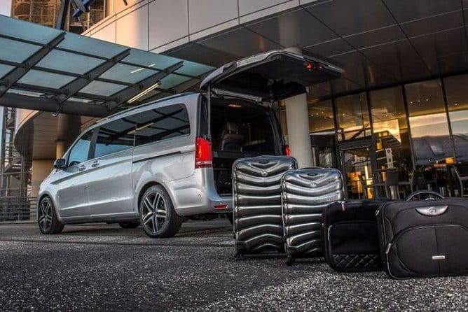 Transfer from Pisa Airport to Cinqueterre - First Impressions: A Private Ride That Sets the Tone for Your Trip