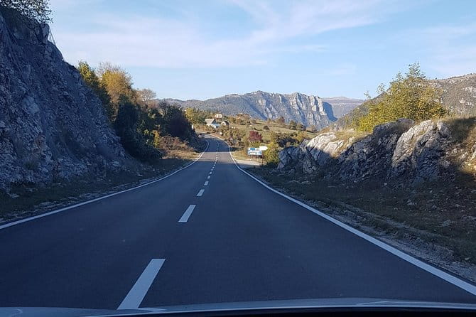 Transfer from Podgorica to Sarajevo - An in-depth look at the Podgorica to Sarajevo transfer experience