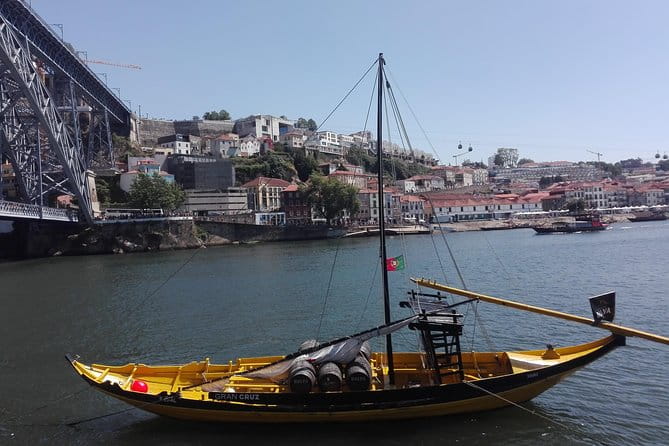 Transfer from Porto to Coimbra visiting Aveiro, half day - A Practical and Delightful Half-Day Journey Between Porto and Coimbra