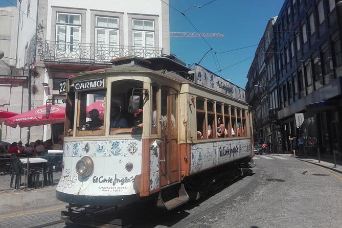Transfer from Porto to Coimbra visiting Aveiro, half day - Key Points / Takeaways