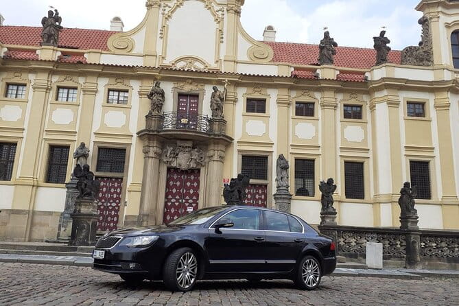 Transfer from Prague Hotel to Airport Prague - Key Points / Takeaways