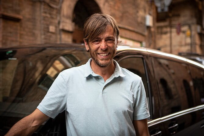 Transfer from Rome to Civitavecchia Port - Entering Civitavecchia: A Smooth Arrival