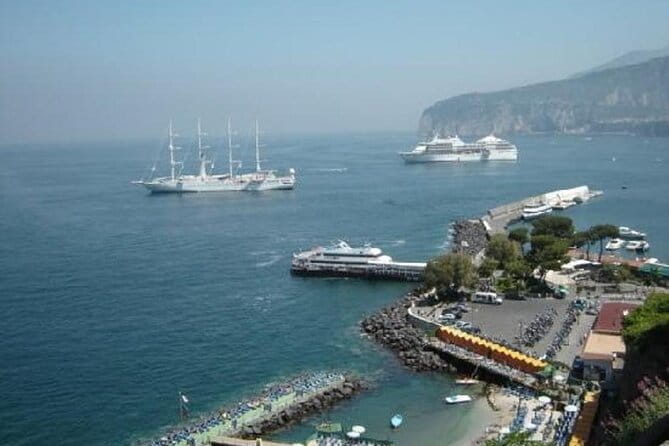 Transfer from Sorrento to Naples or vice versa - Key Points