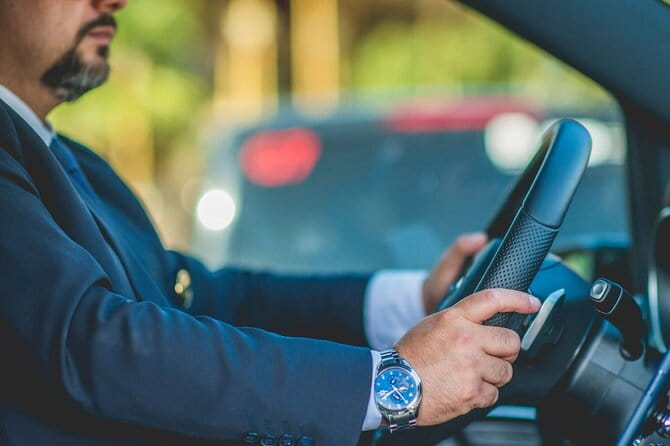 Transfer in Paris in Portuguese - Who Will Benefit Most from This Service?