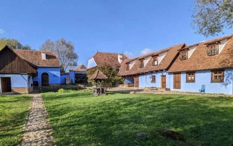 Transylvania Experience 4 Days- Private Tour - Starting in Bucharest: The Gateway to Transylvania