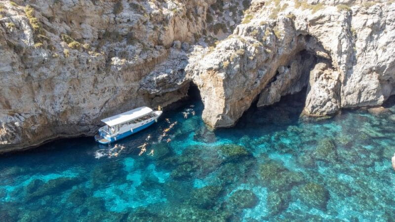 Trapani: Marettimo Island and Sea Caves Boat Tour with Lunch - A Tasty Interlude: Lunch on Board