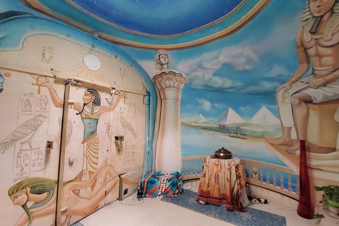 Travel in Time at El Pasaje Secreto - Who Will Love This Tour?