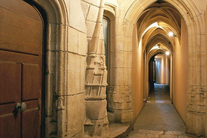 Treasure hunt in a Pedicab tour of Lyon - Practical Details: Logistics and Comfort