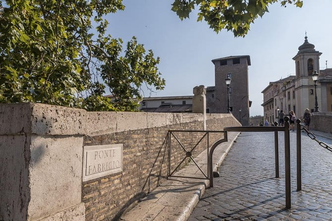 Treasure hunt in Rome, Ghetto and Trastevere - Why Pick This Tour?