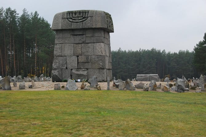 Treblinka - Tykocin - Lopuchowo Tour from Warsaw - Exploring Poland’s Holocaust Heritage and Small-town Charm