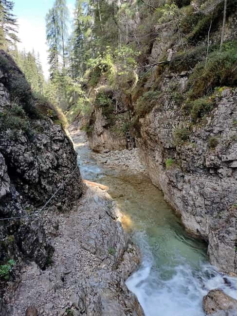 Trekking in the Gores de Federa - The Scenic Route to Malga Federa