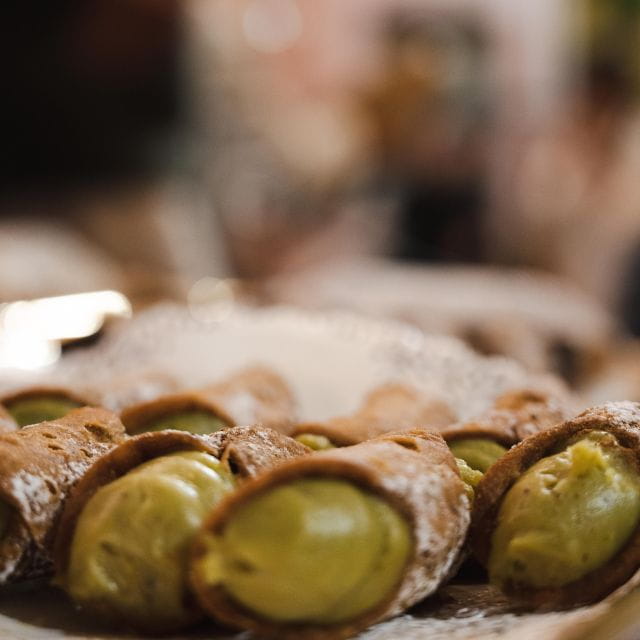 Trekking,room,tastings,dinner - FAQ