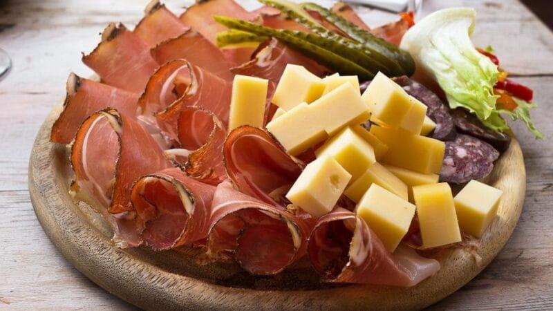 Trento Audioguide - TravelMate app for your smartphone - Key Points and Takeaways