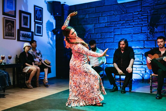 Triana. Flamenco Show With Drink - Included Drink and Refreshments
