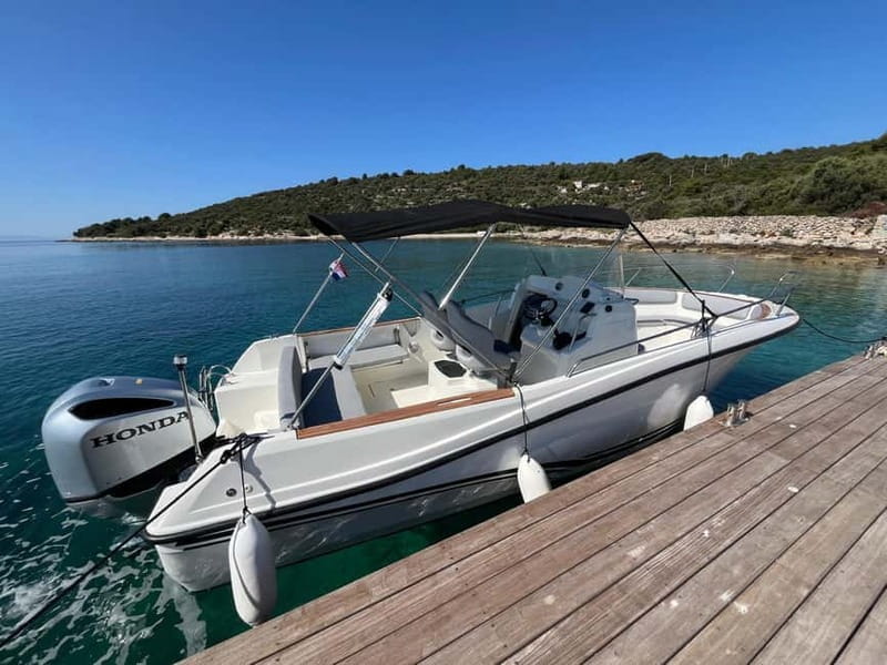 Trogir: Blue Lagoon and 3 Islands Speedboat Tour - The Allure of a Speedboat Tour from Trogir