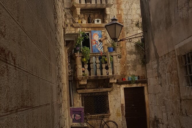 Trogir Old Town History and Monuments Private Guided Walking Tour - FAQ