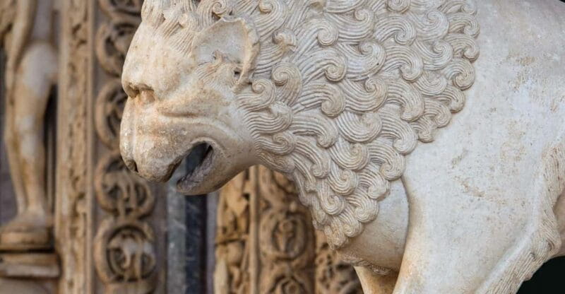 Trogir/Split - Trogir History & Luxury Culinary Tour - Exploring Trogir’s Architectural Treasure Chest