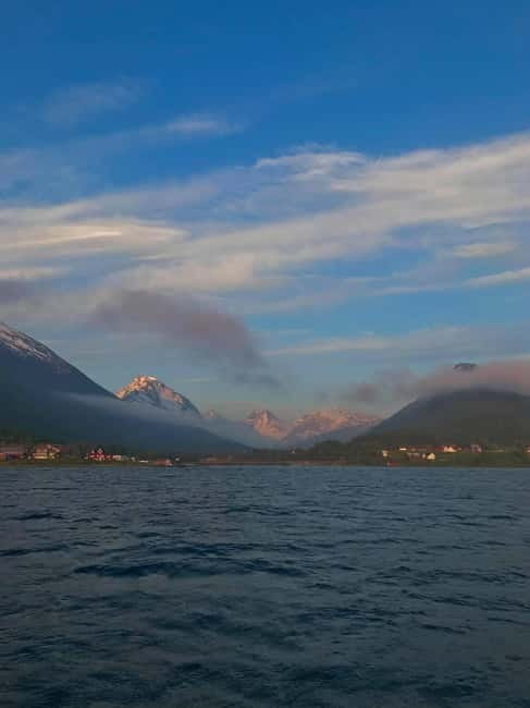 Tromsø: 2-Hour Island Tour Cruise with Snacks and Drinks - Exploring the 2-Hour Island Tour Cruise in Detail