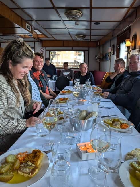 Tromsø: Midnight Sun Or Northern Lights Cruise - Key points / Takeaways