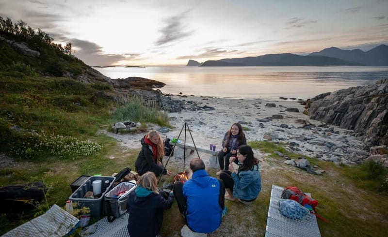 Tromsø: Midnight Sun with Campfire in the wilderness - The Campfire and Homemade Meal