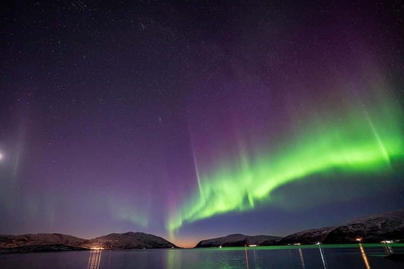 Tromsø: Northern Lights Tour with Hot Drinks and Snacks - Discovering the Tromsø Northern Lights Tour: A Practical and Enjoyable Arctic Adventure