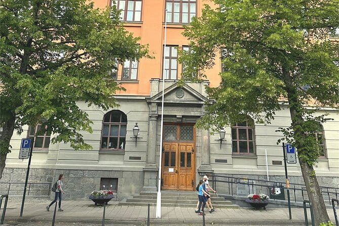 Trondheim's Regalia Self-Guided Tour of Norway's Historic Centre - Engaging Introduction: Discover Trondheim’s Hidden Charm