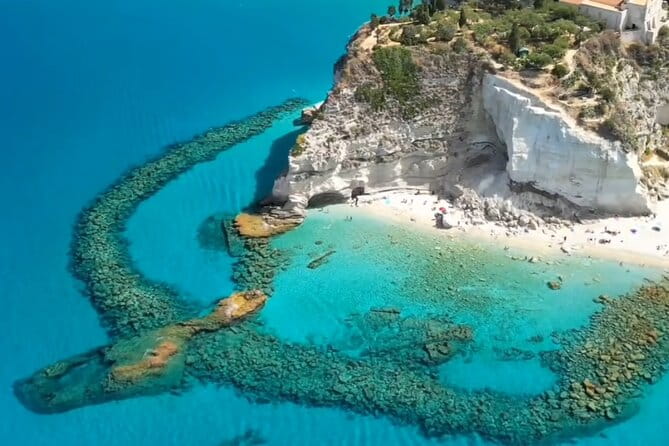 Tropea private boat tour - A Closer Look at the Tropea Private Boat Tour
