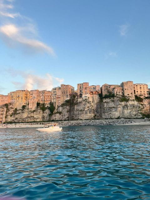 Tropea: tour in barca al tramonto con aperitivo - Key Points / Takeaways