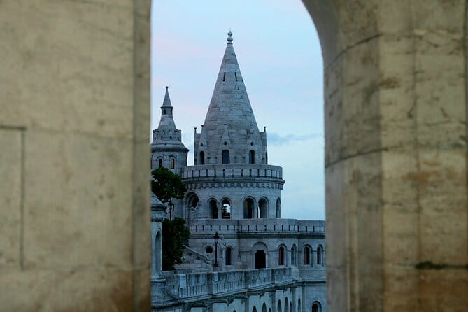 True Crime Walking Tour in the Buda Castle district - True Crime Walking Tour in the Buda Castle District: An Intriguing Blend of History and Mystery