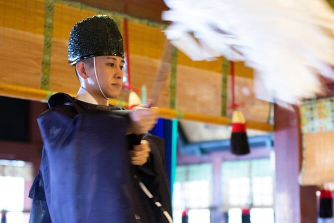 Try Vintage KIMONO Haori: Photogenic Tokyo & Shrine Experience! - Accessibility Considerations