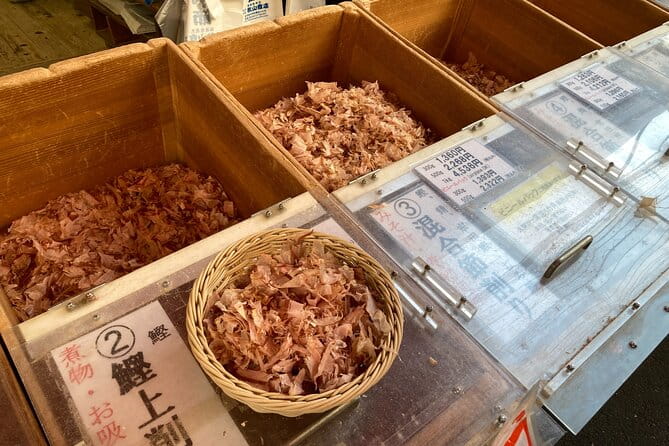 Tsukiji Fish Market Culture Walking and Food Tour - Savoring the Culinary Delights