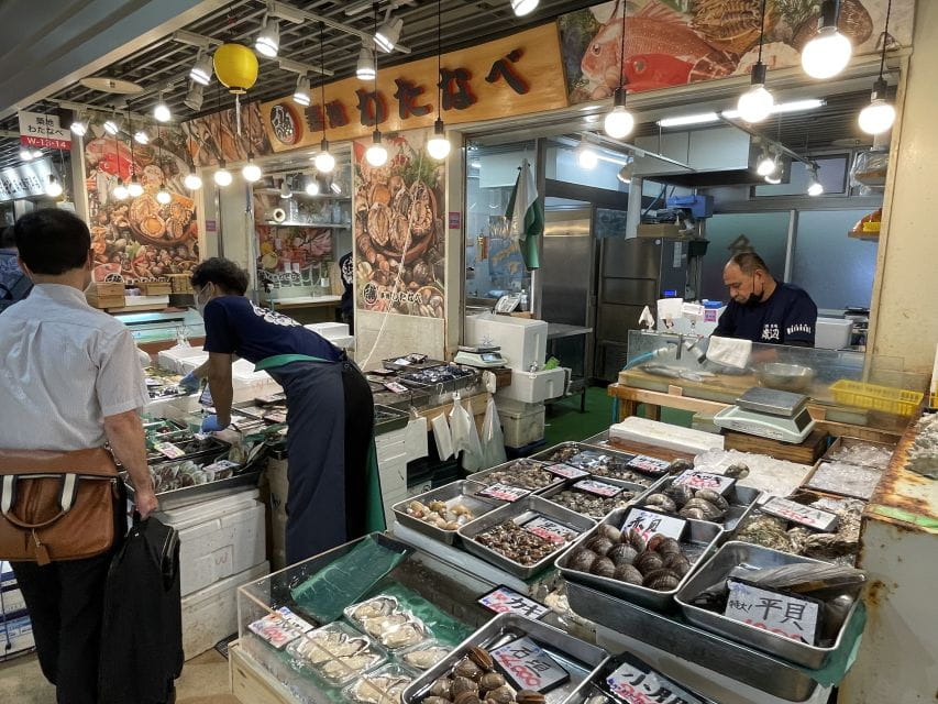 Tsukiji: Outer Market Walking Tour & Sake Tasting Experience - Preparing for the Tour