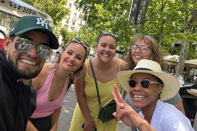 Tuk tuk guided tour in Madrid 3 hours - Key Points