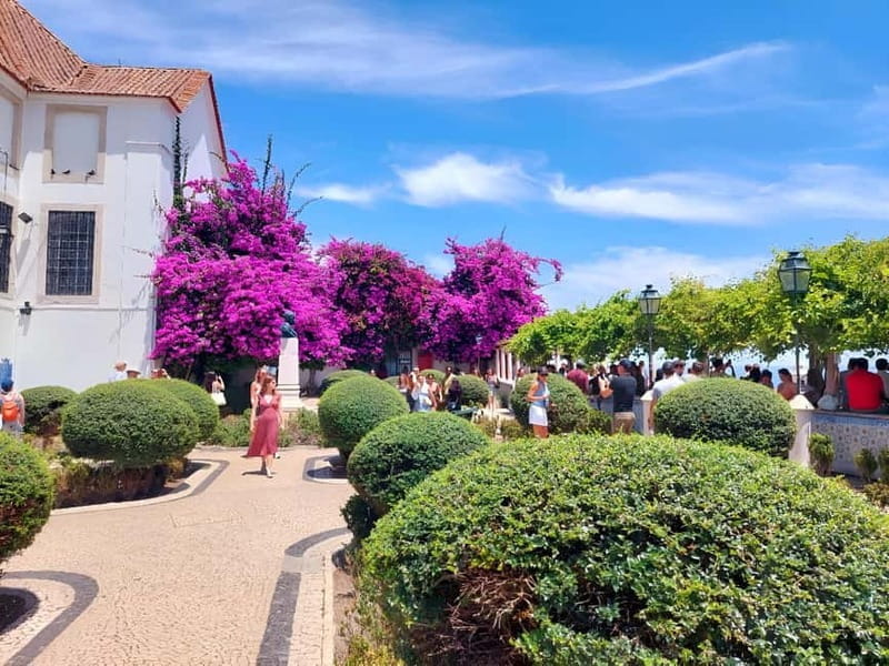 Tuk-Tuk sightseeing in lisbon(Old town) - Key points / Takeaways