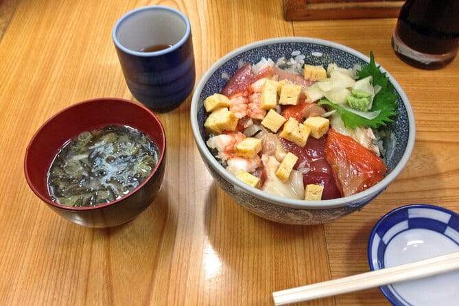 Tuna Auction in Toyosu and Tsukiji Fish Market Tour - Accessibility and Dietary Considerations