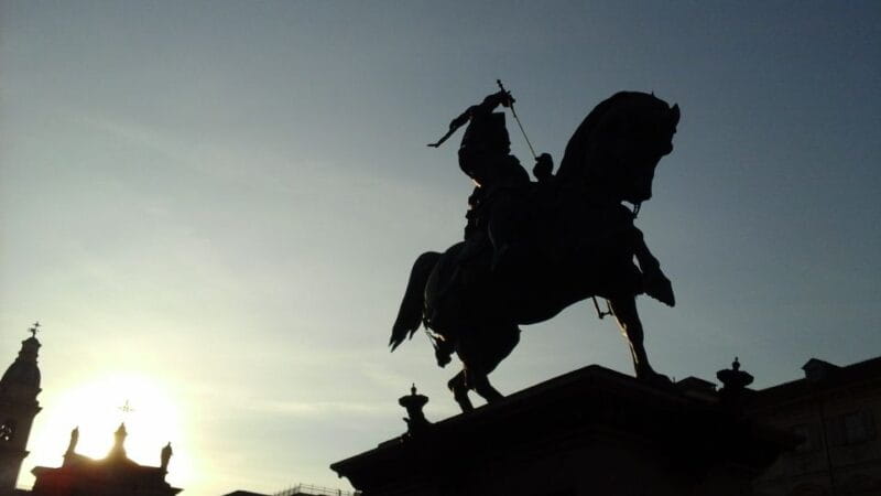 Turin: 2,5 Hour Classic Walking Tour - Key Points / Takeaways