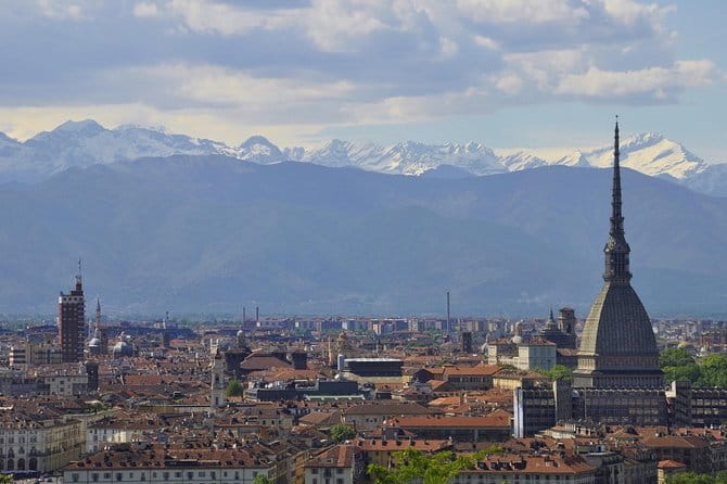 Turin by night 2-hour monolingual walking experience - FAQs